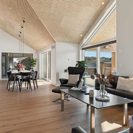 Ferienhaus 5 Star In Henne