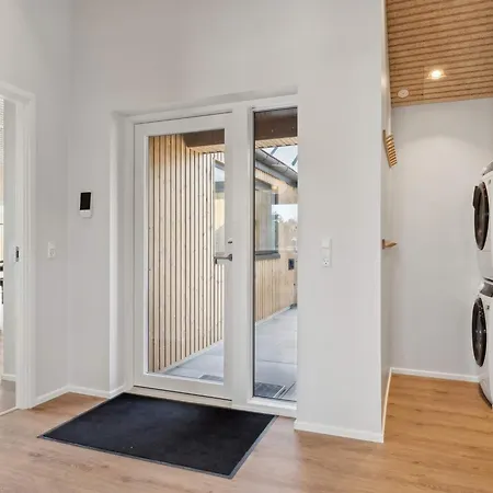 בית נופש 5 Star In Henne *