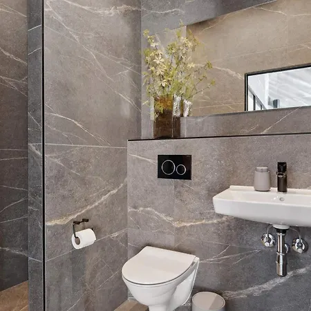 5 Star In Henne האנה סטרנד